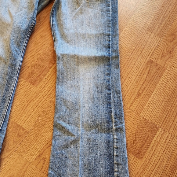 "RICH COW JEANS" Junior's Size 11 Faded Denim Boot Cut  Blue Jeans - Picture 2 of 13